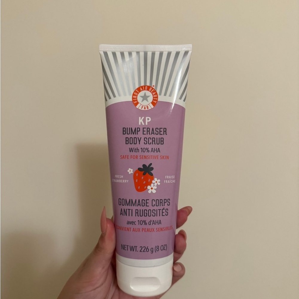 First Aid Beauty KP Bump Eraser Body Scrub